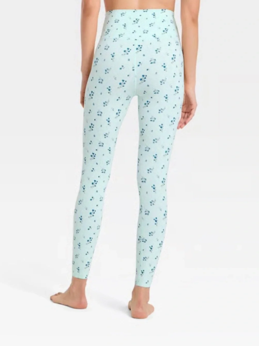 All in motion Light Aqua Floral High-Waist Leggings & Sports Bra Set